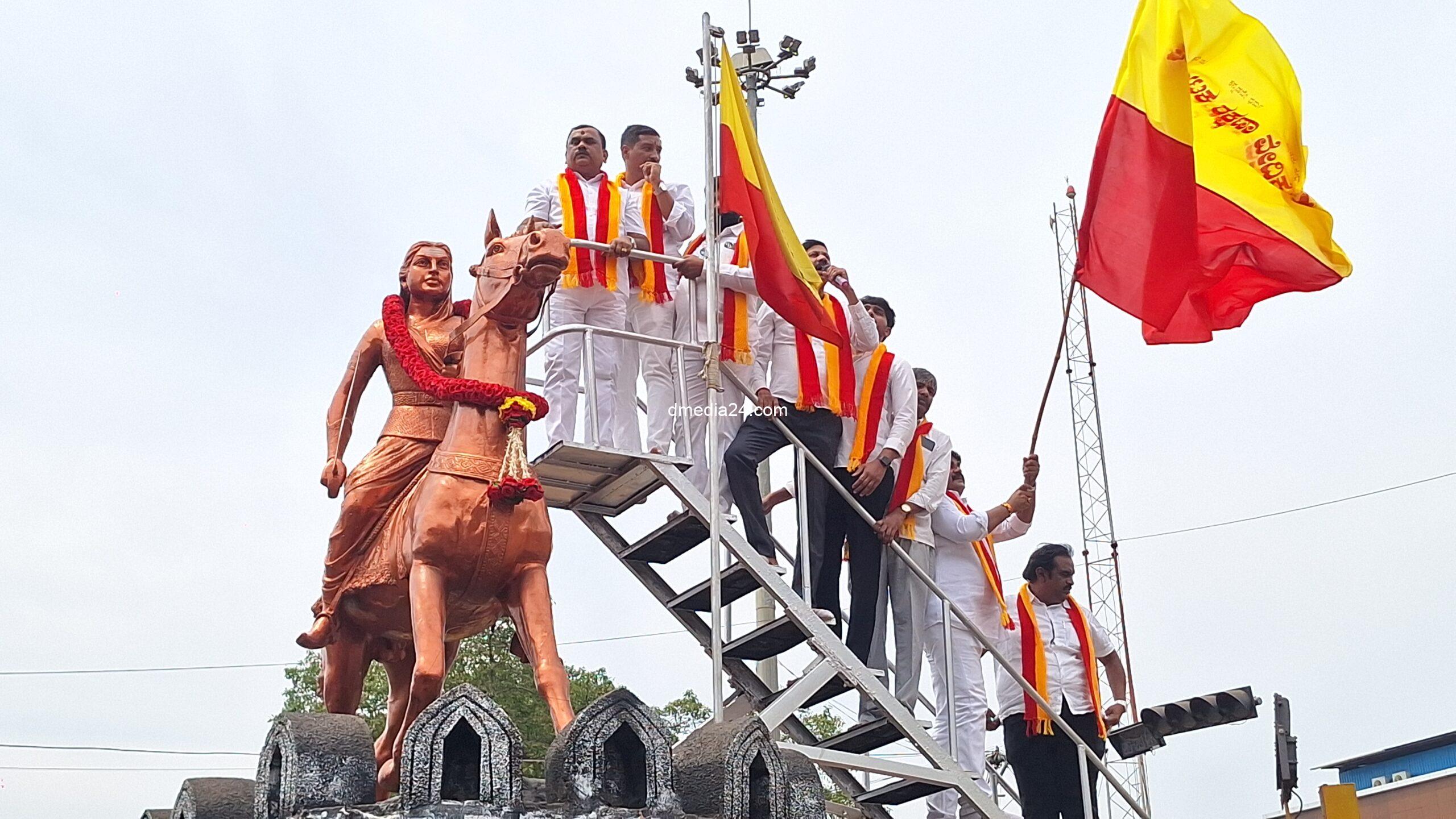 *कर्नाटक रक्षण  विधिकेच्या नारायण स्वामीचा बेळगाव मध्ये थय थयाट*