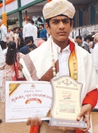 *राष्ट्रीय स्तरावर चमकलेल्या स्केटर तीर्थ पाच्यापूरचा जिल्हा प्रशासनाकडून गौरव*